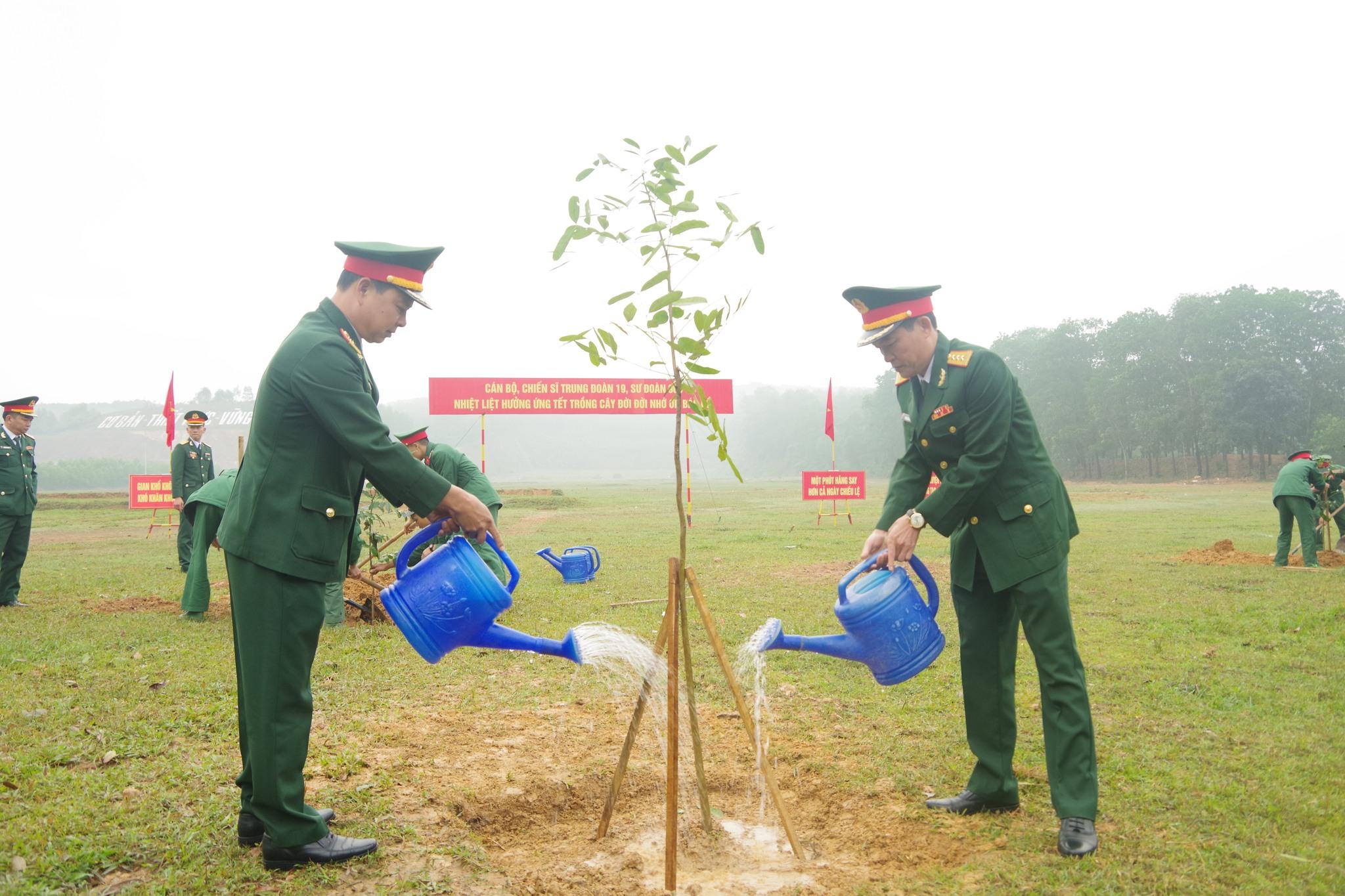 Trung đoàn 19 phát động “Tết trồng cây đời đời nhớ ơn Bác Hồ” xuân Quý Mão năm 2023
